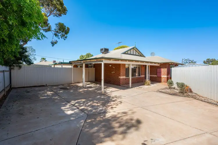 16A Millen Street