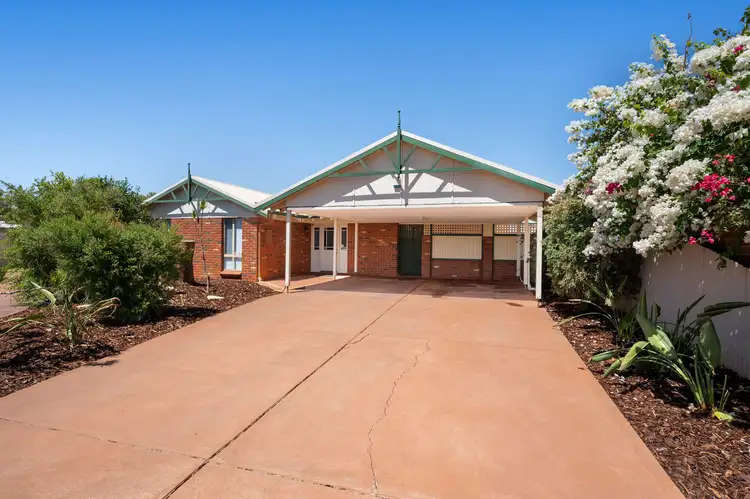 32 Heston Court