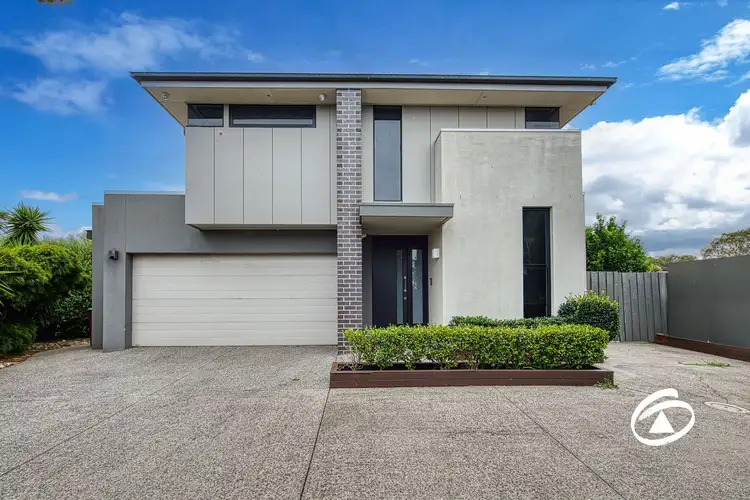 5 Rubina Court