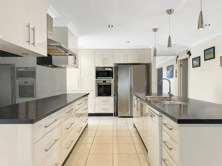 Second view of Homely house listing, 3 Backway Court, Maryborough VIC 3465