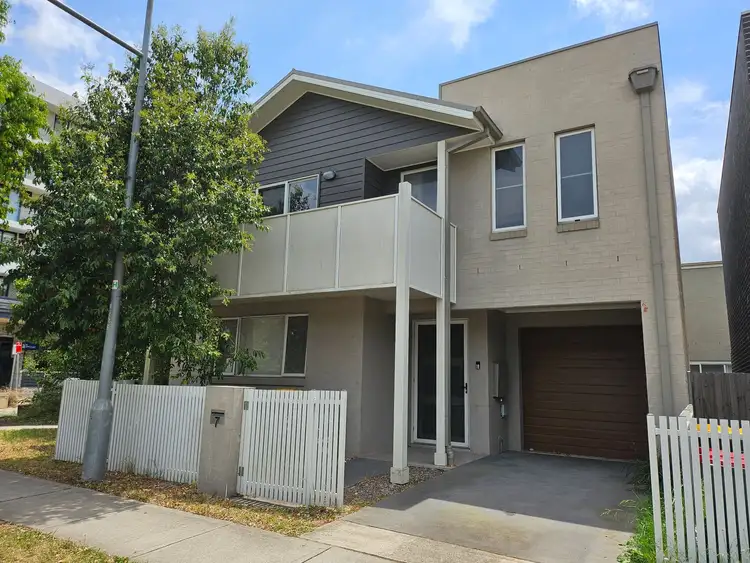 7 Civic Way