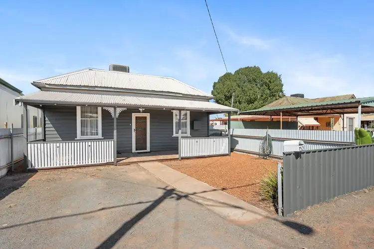 152 Piesse Street