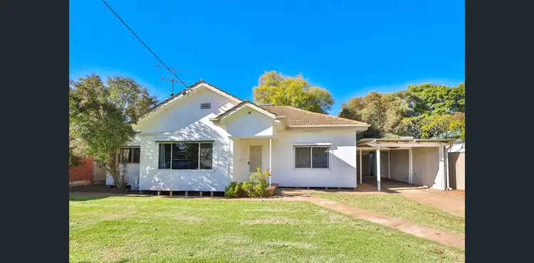 12 Wattle Avenue