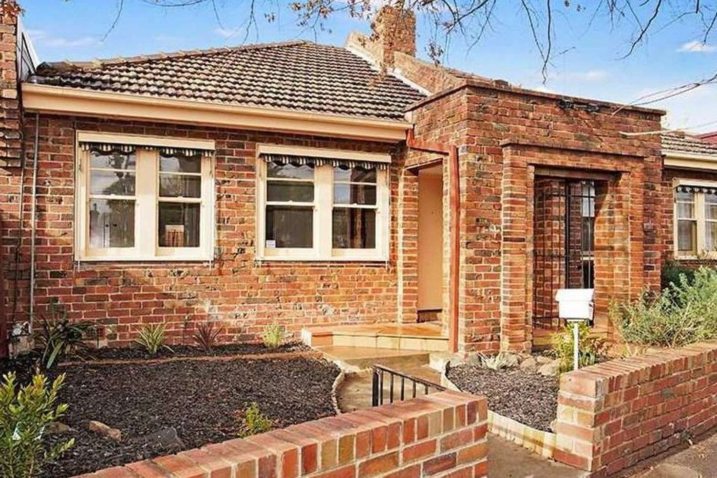 Main view of Homely house listing, 124 Pinoak Crescent, Flemington VIC 3031