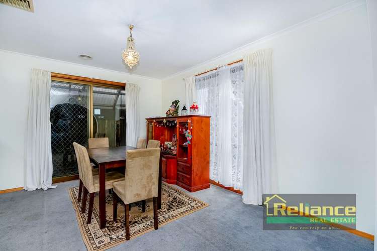 Fifth view of Homely house listing, 10 Sittella Court, Werribee VIC 3030
