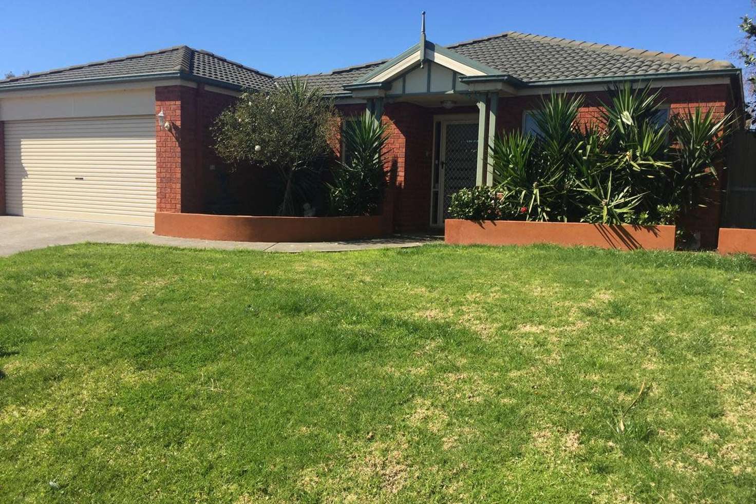 Main view of Homely house listing, 10 Gwenton Avenue, Cranbourne East VIC 3977