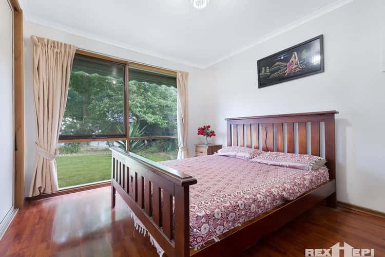 Fifth view of Homely house listing, 3 Hazelwood Avenue, Cranbourne North VIC 3977