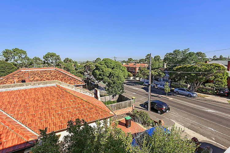 Main view of Homely apartment listing, 3/171 Kent Street, Ascot Vale VIC 3032