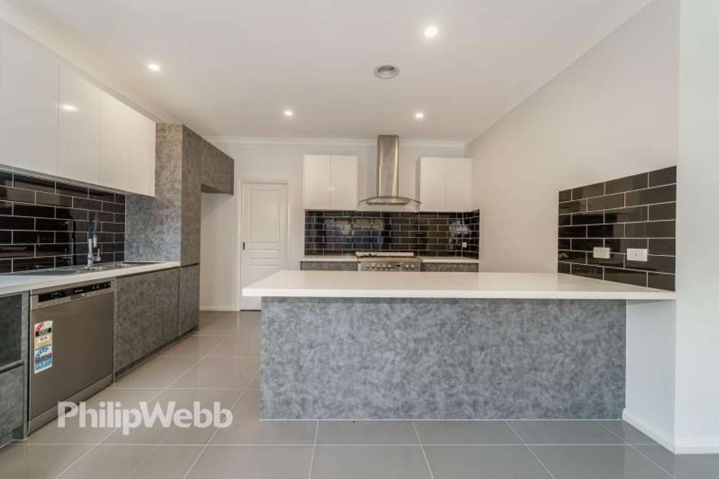 Main view of Homely house listing, 40 Jordan Grove, Glen Waverley VIC 3150