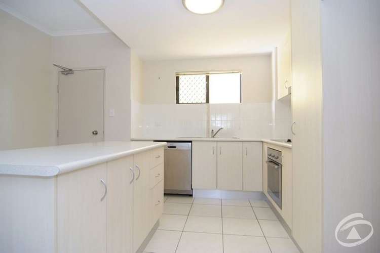 Fifth view of Homely unit listing, 2/6 James Street, Cairns North QLD 4870