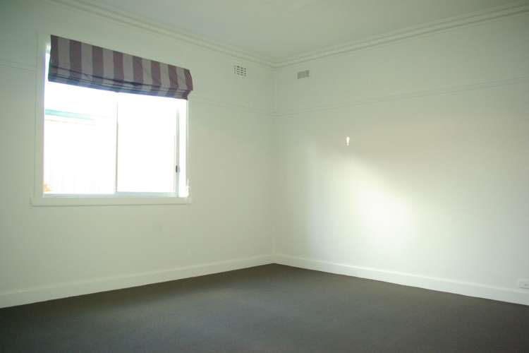 Fourth view of Homely house listing, 2 Sturt Street, Sunshine VIC 3020