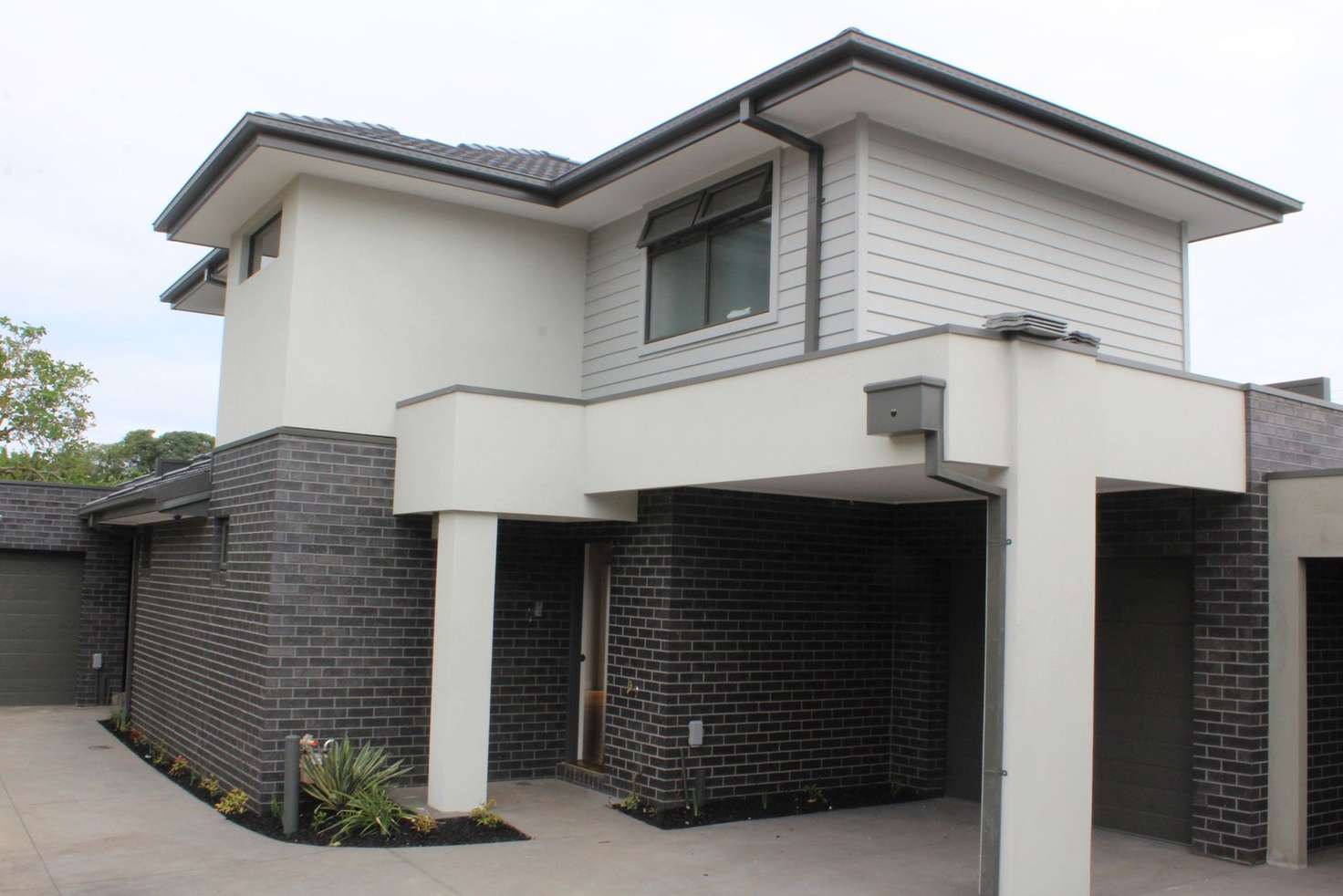 Main view of Homely townhouse listing, 2/29 Cornwall Road, Sunshine VIC 3020