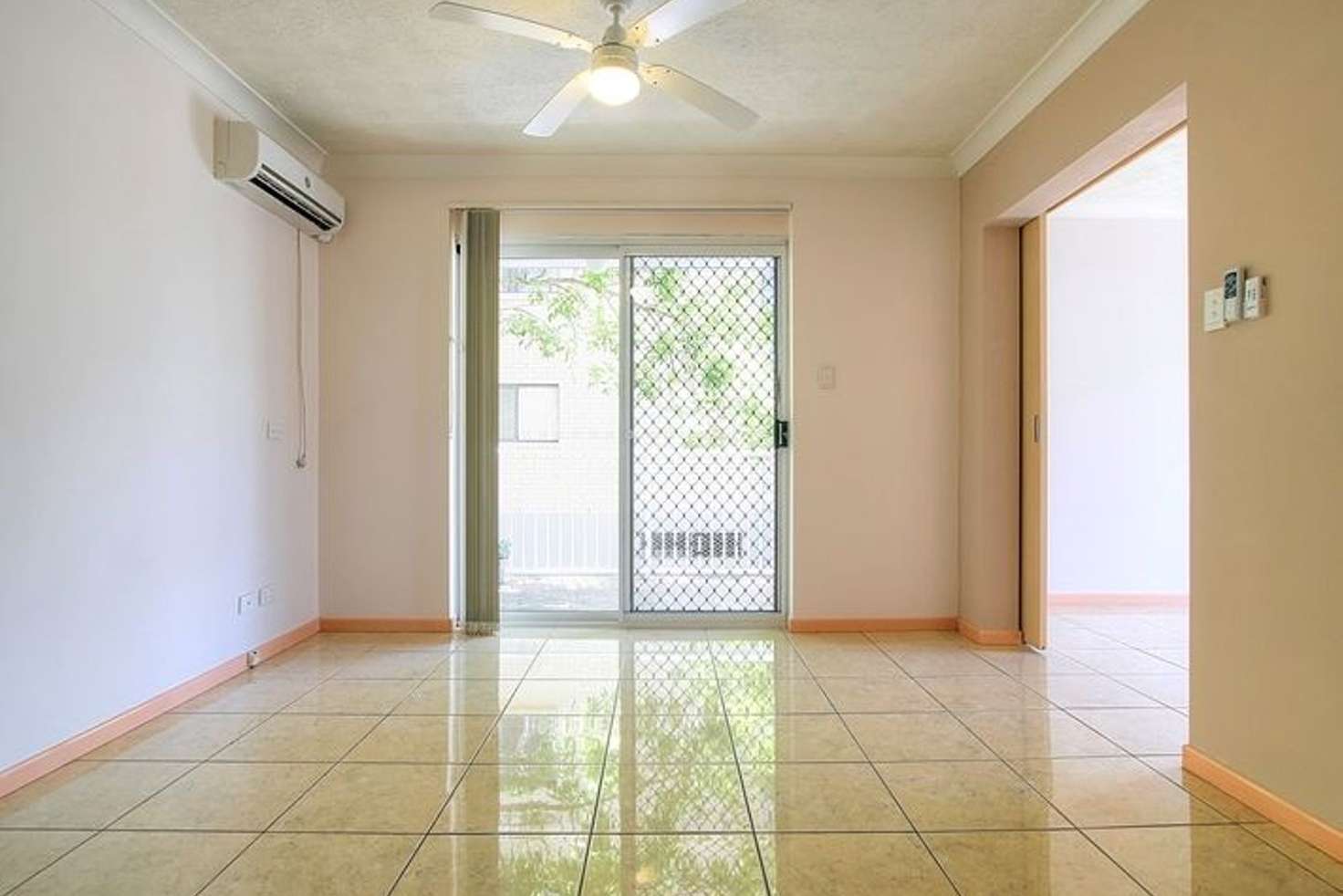 Main view of Homely apartment listing, 6/25-27 Darrambal Street, Chevron Island QLD 4217
