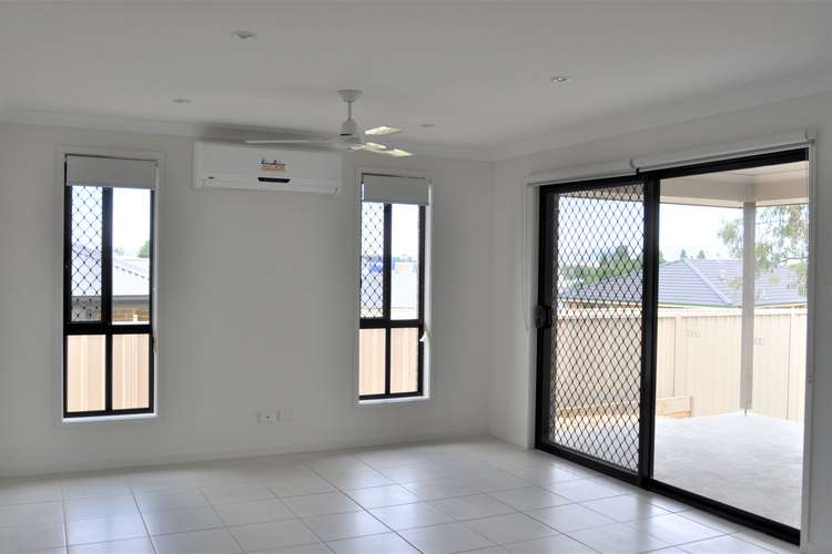 Third view of Homely house listing, 1/55 Amber Close, Kelso NSW 2795