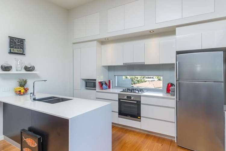 Third view of Homely apartment listing, 19/2 Barramul Street, Bulimba QLD 4171