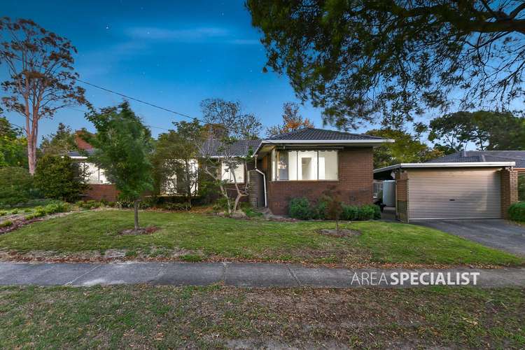 Second view of Homely house listing, 5 York Court, Frankston VIC 3199