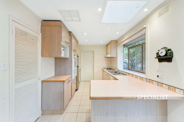 Third view of Homely house listing, 5 York Court, Frankston VIC 3199