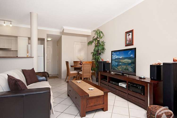 Second view of Homely unit listing, 8/293 The Esplanade, Cairns North QLD 4870