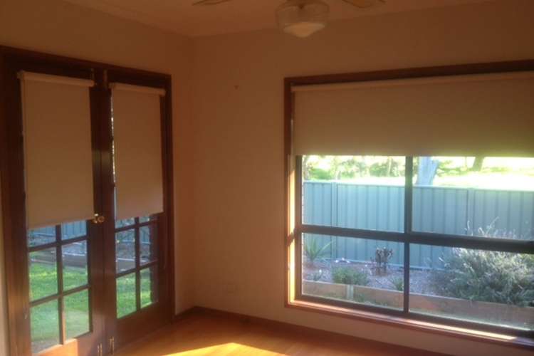 Second view of Homely unit listing, 2/5 Lambruk Court, Kennington VIC 3550