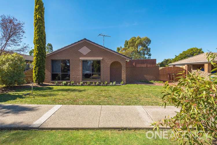 Second view of Homely house listing, 27 Muirfield Drive, Sunbury VIC 3429