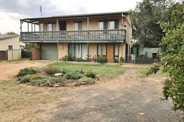 63 Brial Street, Boorowa NSW 2586