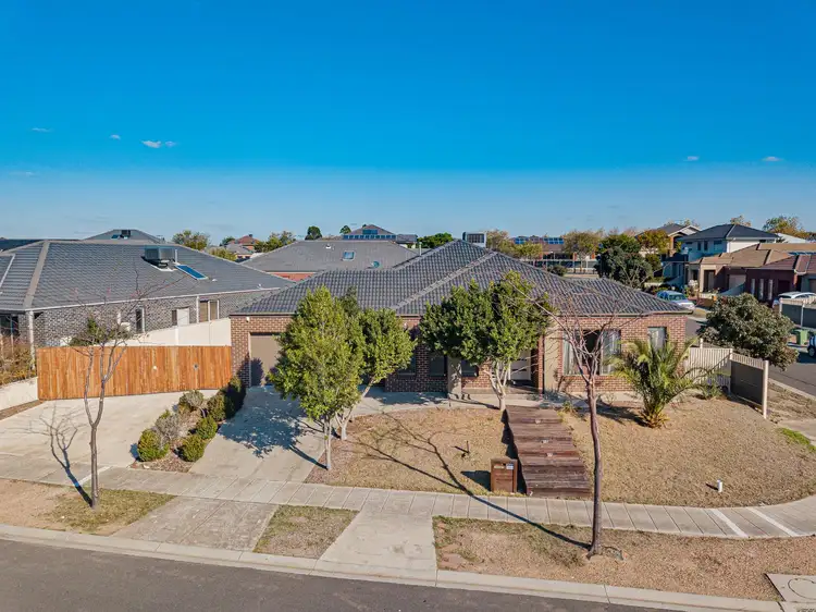 13 Moonah Place, Craigieburn VIC 3064