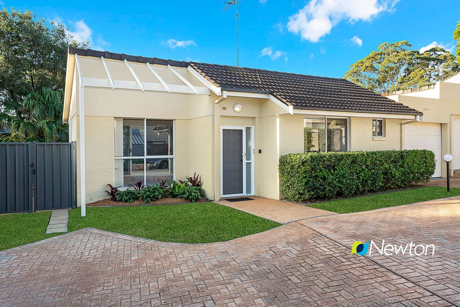 Main view of Homely villa listing, 5/15 Van Dieman Place, Caringbah NSW 2229