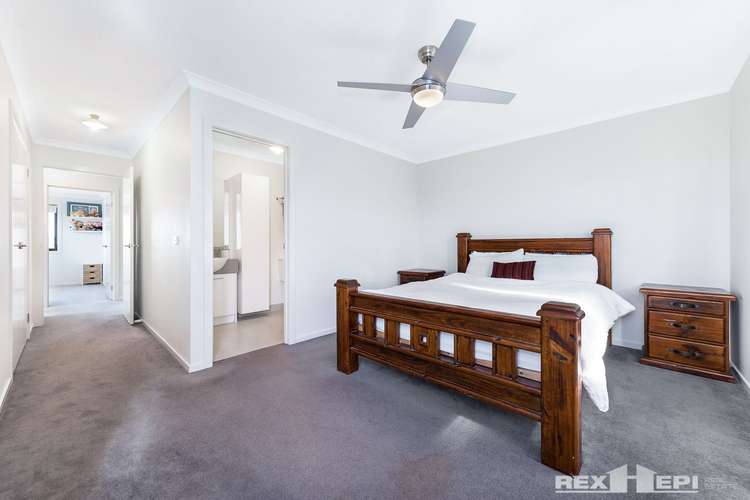 Fifth view of Homely townhouse listing, 15 Kosciuszko Circuit, Clyde VIC 3978