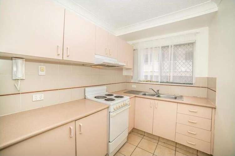 Second view of Homely unit listing, 4/25 Darrambal Street, Chevron Island QLD 4217