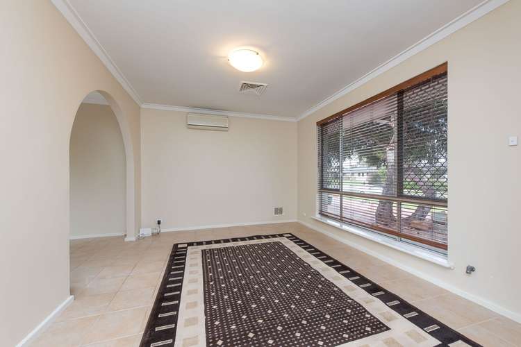 Second view of Homely house listing, 33 Redfin Crescent, Beldon WA 6027