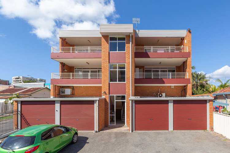 Main view of Homely unit listing, 2/6 Victoria Street, The Entrance NSW 2261