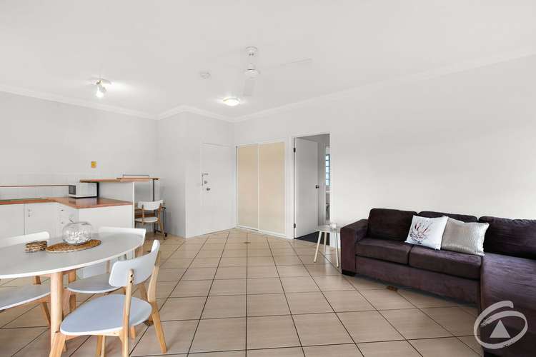 Fourth view of Homely unit listing, 2/437 Draper Street, Parramatta Park QLD 4870