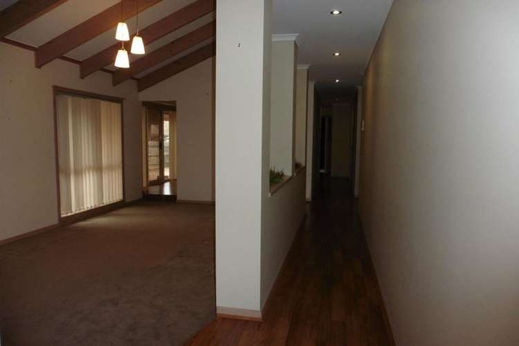 Second view of Homely house listing, 3 Farnborough Place, Hoppers Crossing VIC 3029