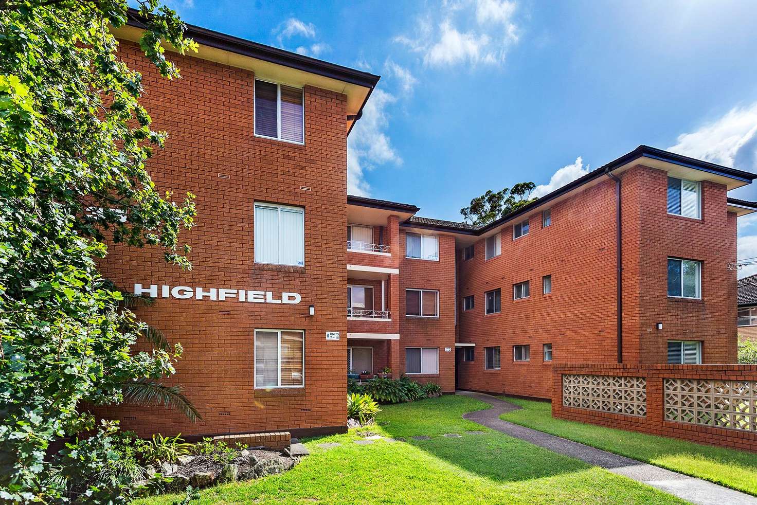 Main view of Homely unit listing, 4/35 Banksia Rd, Caringbah NSW 2229