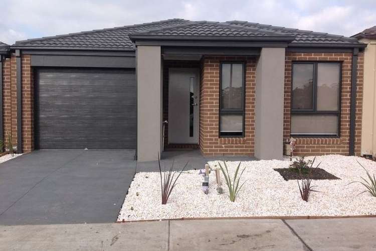 Main view of Homely house listing, 8 Canmore Street, Cranbourne East VIC 3977