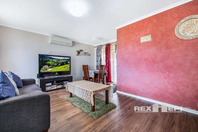 Second view of Homely house listing, 10 Reeves Court, Hampton Park VIC 3976