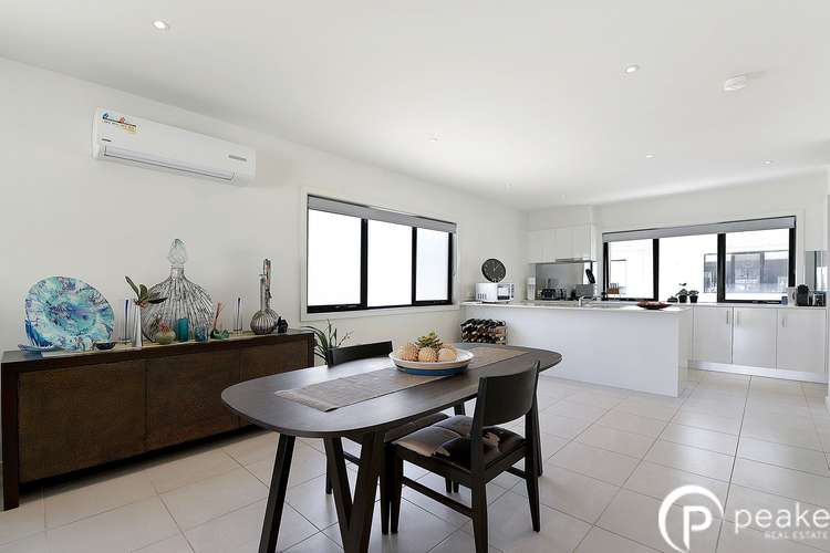 Main view of Homely townhouse listing, 24/17 Edgeware Close, Pakenham VIC 3810