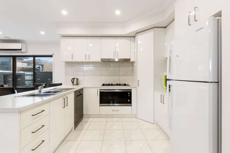Main view of Homely townhouse listing, 1/92 Ormond Road, Clayton VIC 3168
