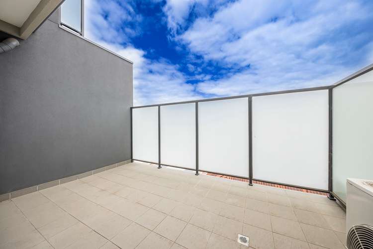 Fourth view of Homely apartment listing, 5/366 Pascoe Vale Road, Strathmore VIC 3041