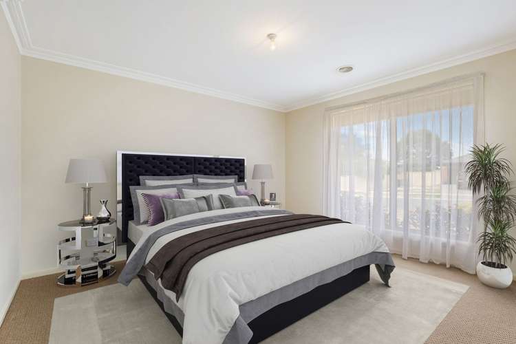 Second view of Homely house listing, 28 Bassett Drive, Strathfieldsaye VIC 3551