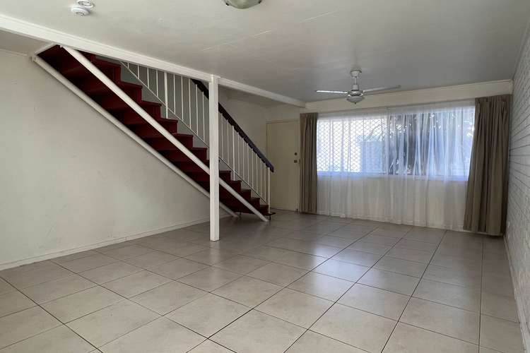 Second view of Homely townhouse listing, 13/6 Stanhill Drive, Chevron Island QLD 4217