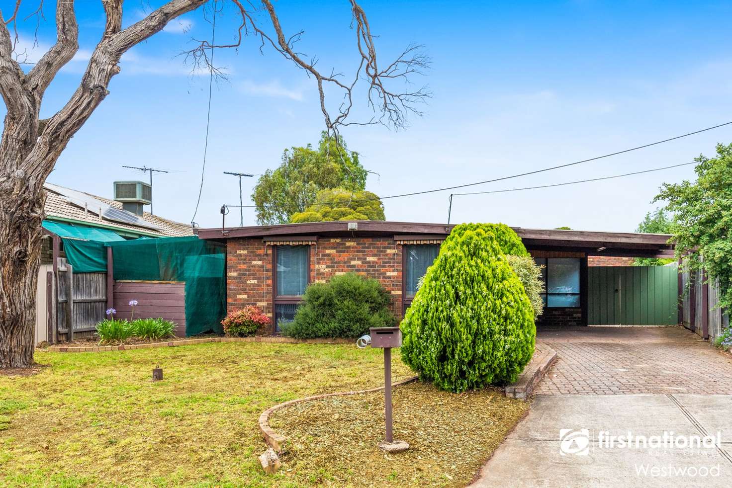 Main view of Homely house listing, 4 Huntingfield Drive, Hoppers Crossing VIC 3029
