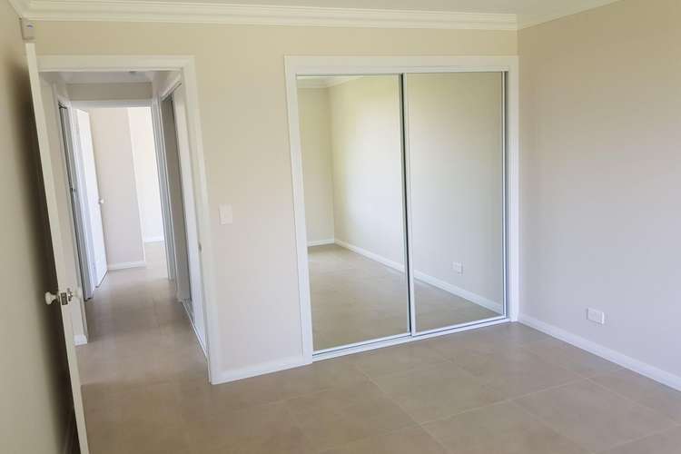 Fourth view of Homely apartment listing, 15a Facey Crescent, Lurnea NSW 2170