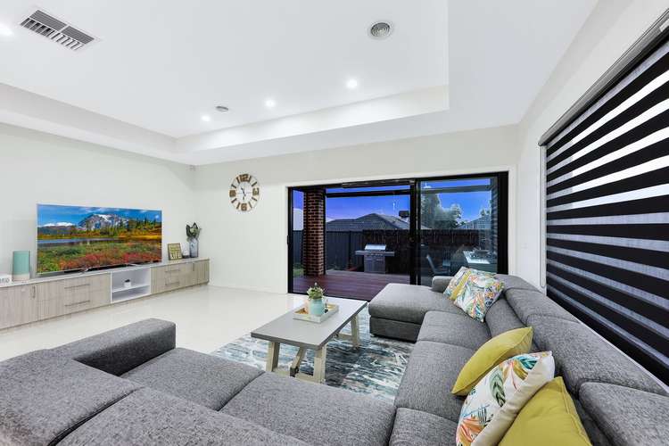 Fifth view of Homely house listing, 5 Northfield Drive, Craigieburn VIC 3064