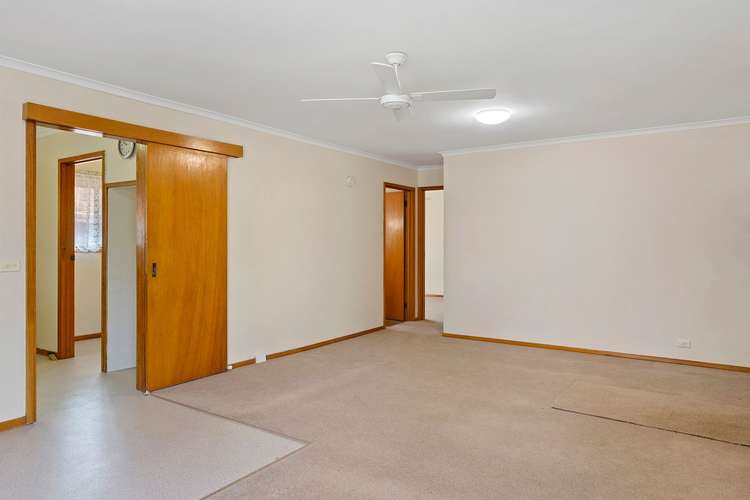 Fourth view of Homely unit listing, 1/5 Carpenter Street, Kangaroo Flat VIC 3555
