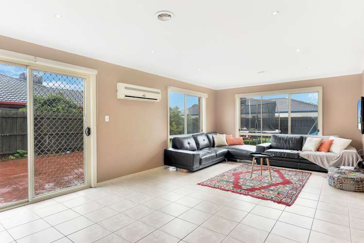 Fifth view of Homely house listing, 3 Langley Place, Roxburgh Park VIC 3064