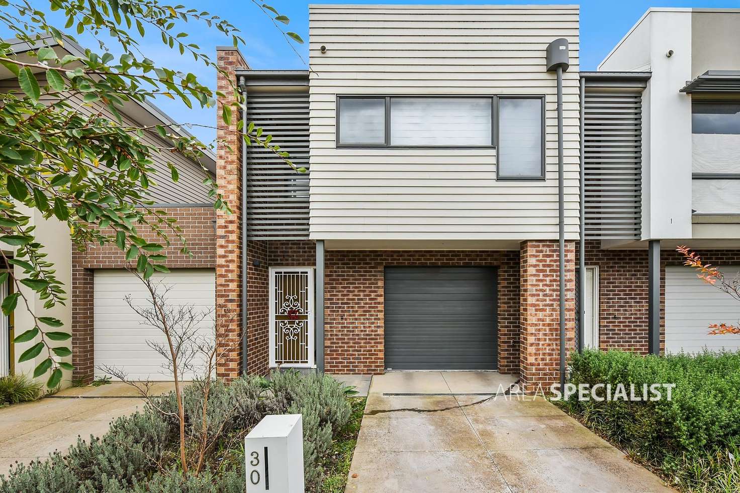 Main view of Homely townhouse listing, 30 Windy Hill Drive, Mulgrave VIC 3170