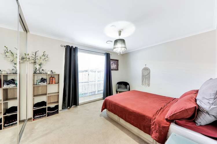 Fifth view of Homely house listing, 18 Herring Court, Roxburgh Park VIC 3064