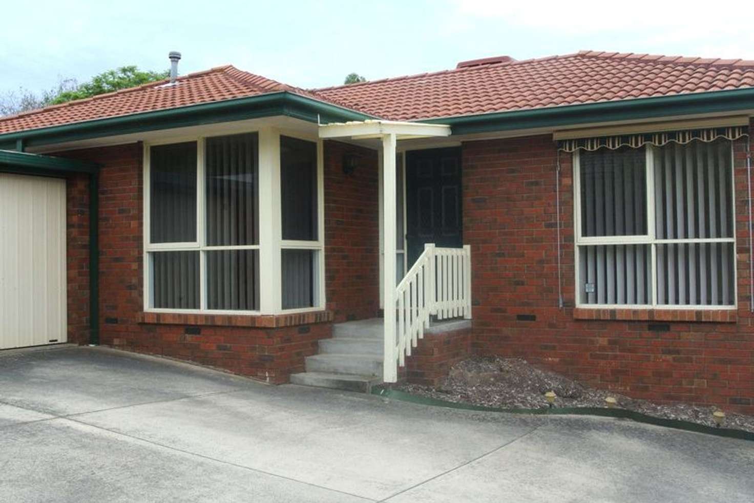 Main view of Homely unit listing, 2/42 Pamela Street, Mount Waverley VIC 3149