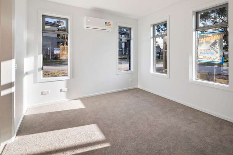 Fifth view of Homely townhouse listing, 10 Sutton Crescent, Carrum Downs VIC 3201